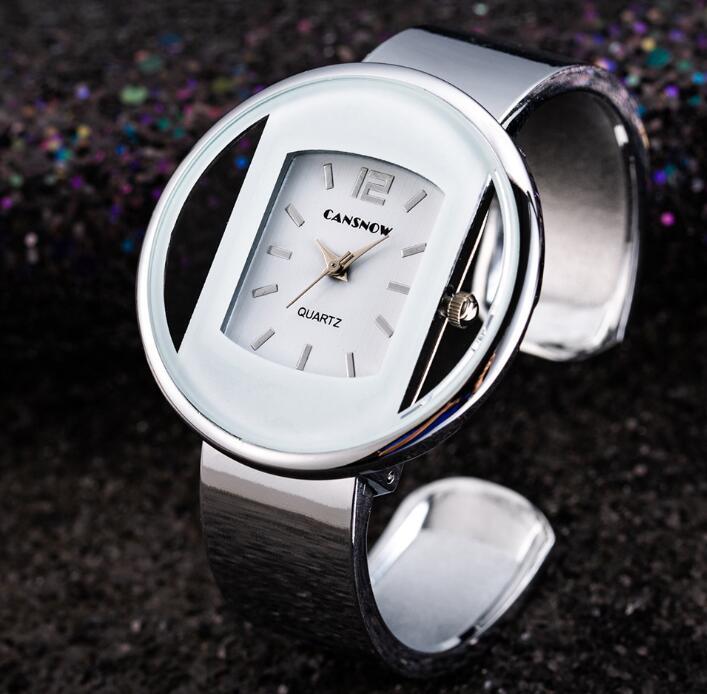"Classic Elegance" - Bracelet Watch