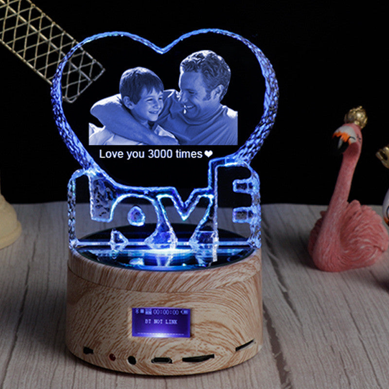 "Love Crystal Ornaments" - 3D Color Changing/Rotating Bluetooth Music Player