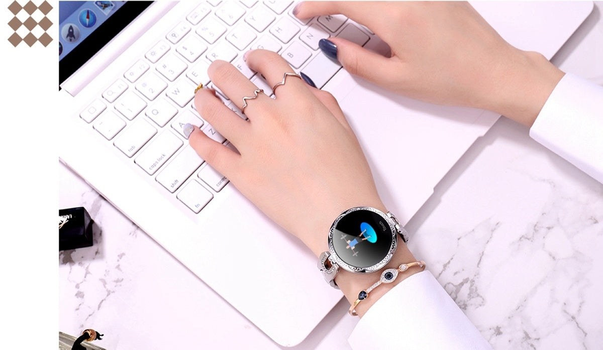 "Smart Babe" -  Smart Bracelet