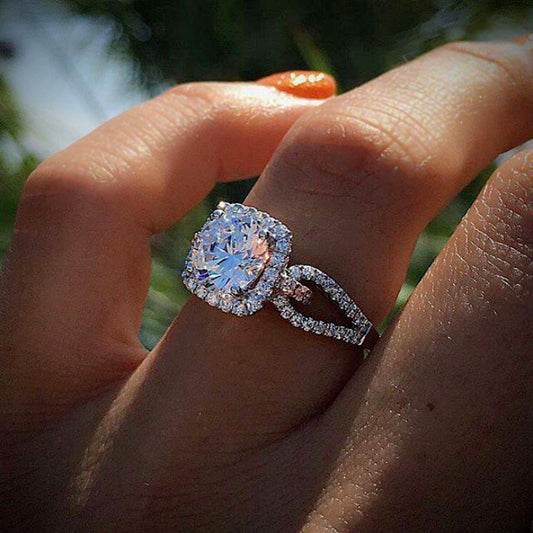 Alloy Silver-plated Simulated Diamond Encrusted Ring