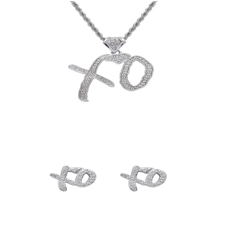 "Hugs and Kisses" - Simulated Diamond Necklace