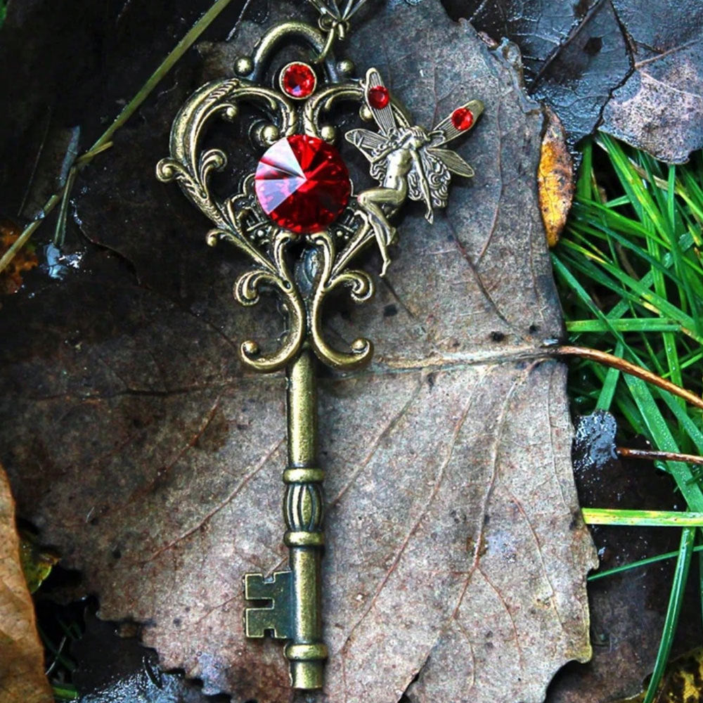 Shangoumei Fairy Key-shaped Pendant Necklace