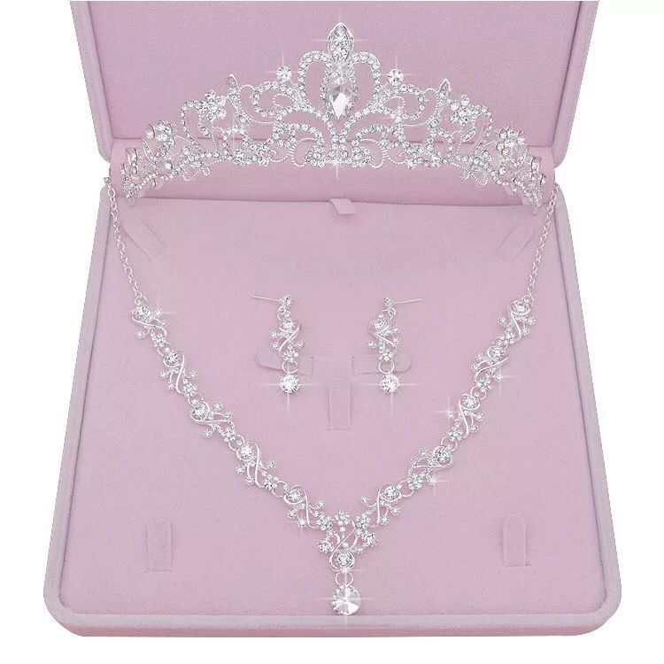 "Queen of the Night" - Diamond Jewelry Set
