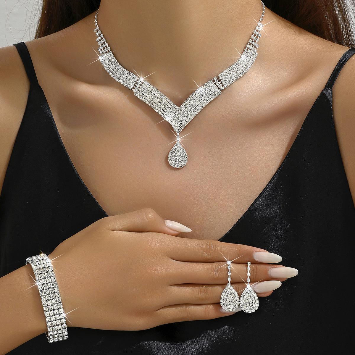 "Dazzling Darling" - Rhinestone Jewelry Set