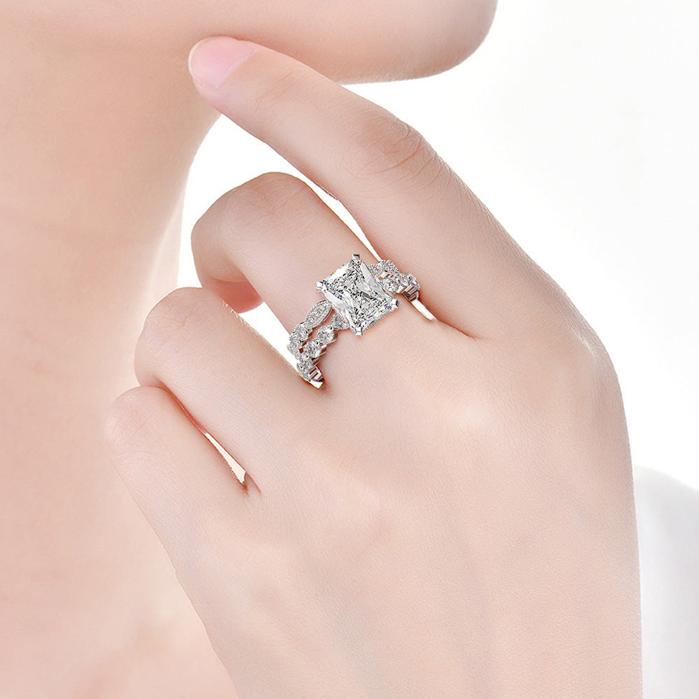 "Lady of Elegance" - Vintage Diamond Zircon Ring Set