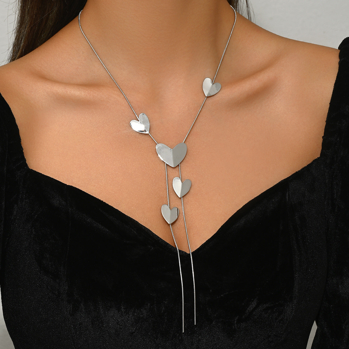 Geometric Heart-shaped Multi-layer Pendant Clavicle Chain Necklace