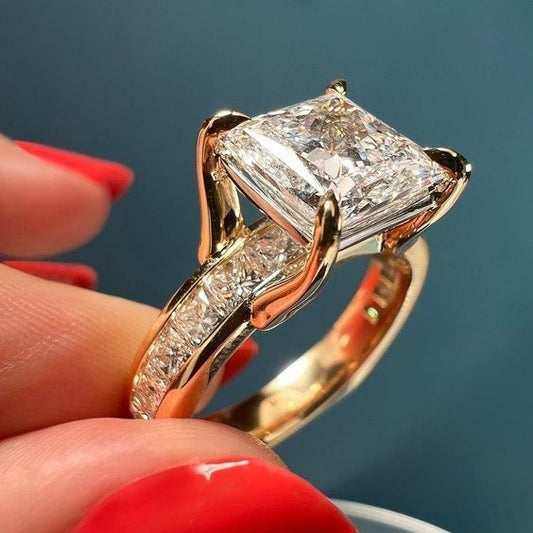"Vintage Dream" - Simulated Diamond Ring