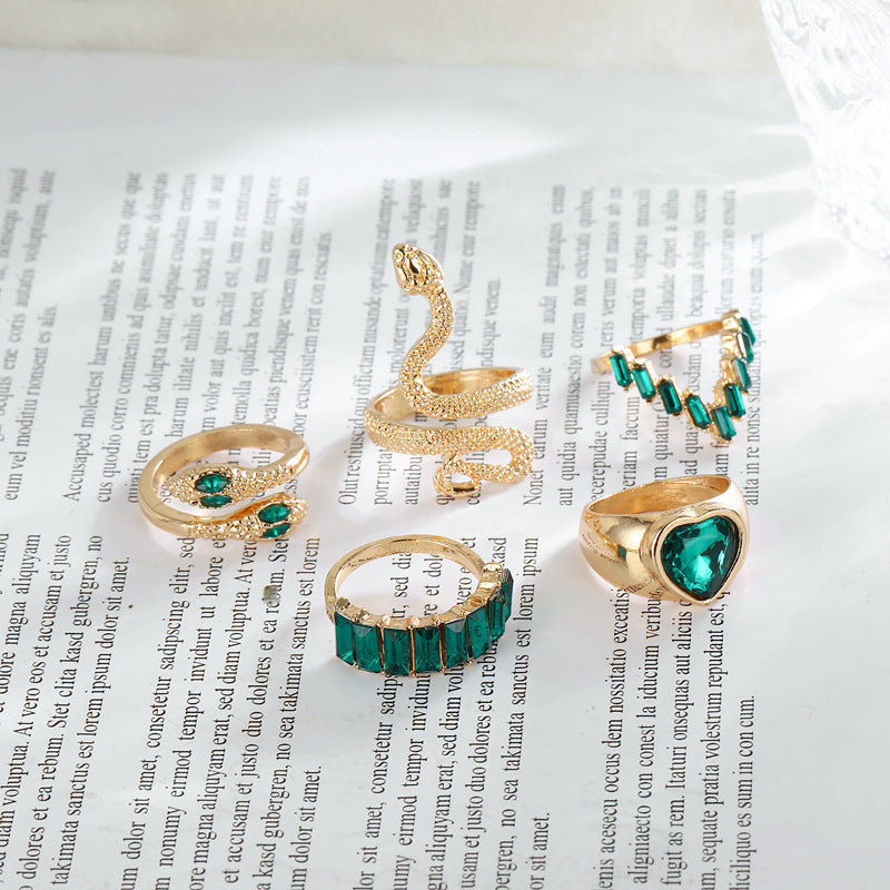 "Emerald Love" - Snake-shaped Five-piece Bohemian Rings