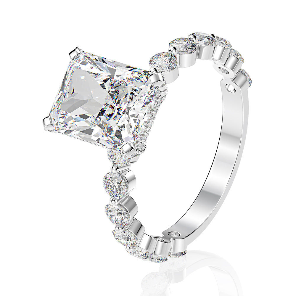 "Lady of Elegance" - Vintage Diamond Zircon Ring Set