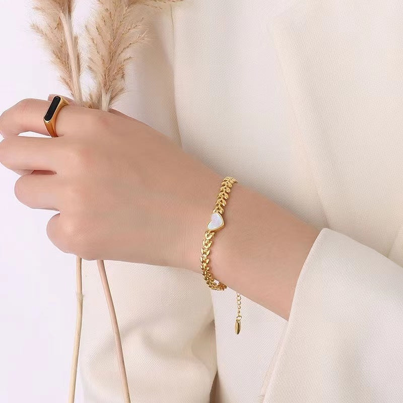 Retro 18K Moonstone Shell Bracelet